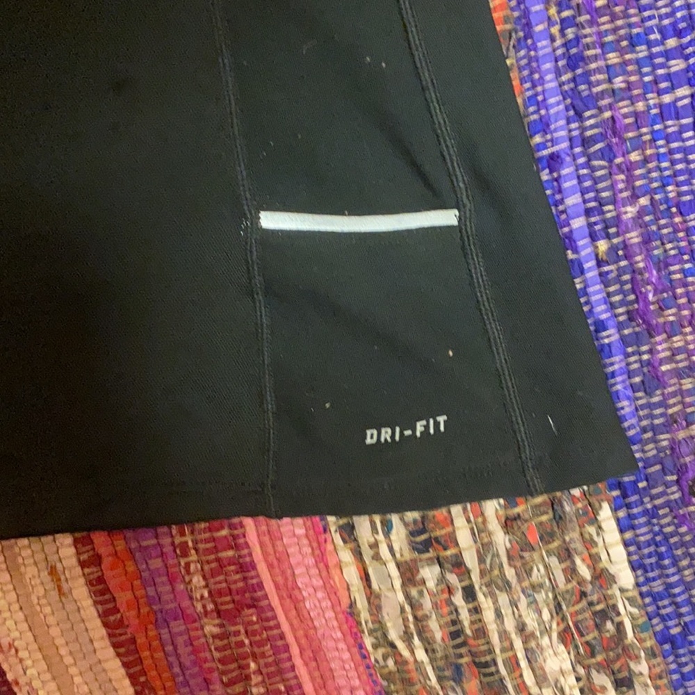 Nike Black Tank Top - Picture 3 of 5